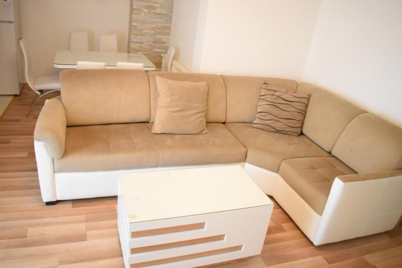 Apartments Holiday 브라네 외부 사진
