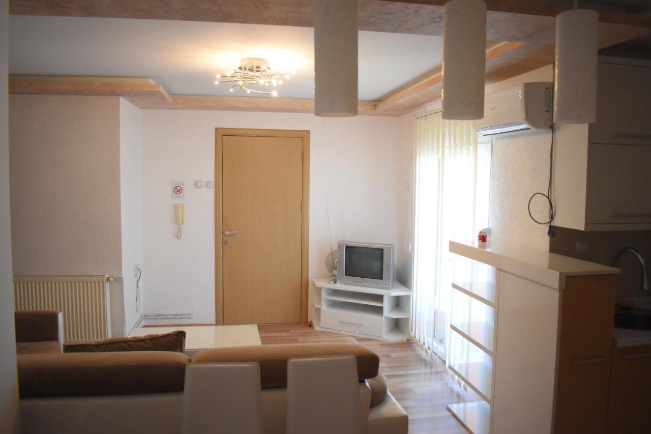 Apartments Holiday 브라네 외부 사진
